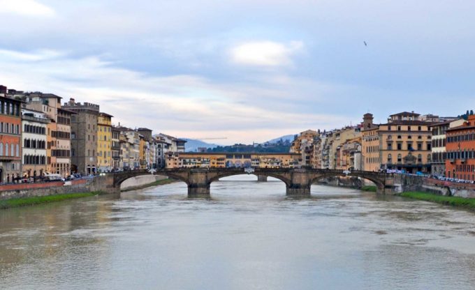 意大利佛罗伦萨的维奇奥桥。